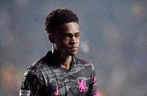 乔治父亲透露，儿子曾因未入选蓝军阵容而感到不满，他当时劝慰儿子不要责怪他人，而是应更加专注于提升自身努力。