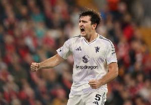 《未来成疑邮报》报道称，曼联尚未就是否与马奎尔续约做出决定，后者合同将于明年夏天到期。