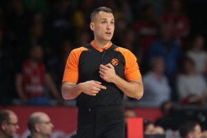 外媒报道称，一名欧洲裁判因卷入一个涉及多起谋杀案件的有组织犯罪集团而被捕。