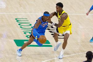 罚球井喷！步行者与雷霆一战合计罚球91次，追平历史纪录，而NBA单场罚球最高纪录为160次。