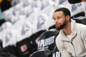 媒体人观点：库里依然是顶级巨星，具备再次荣膺MVP的实力，而勇士队本赛季也具备冲击总冠军的潜力。