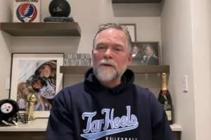 马龙：二十载晨起备战已成习惯，如今醒来却已无目标。