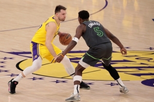 周五竞彩篮球焦点战：森林狼客场挑战斯台普斯，湖人坐镇主场寻求复仇。