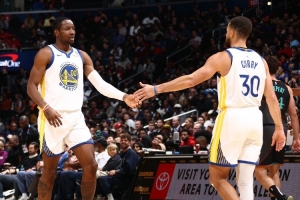 科尔强调，库明加需与库巴持续培养默契，在防守、反击及三分球方面做好配合。