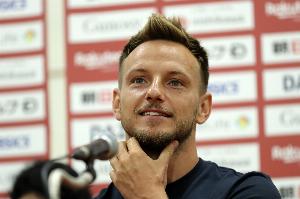 拉基蒂奇支持亚马尔：做自己就好，他人的看法无需理会。