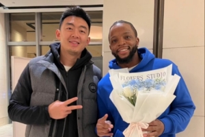 宁波男篮官博晒出辛普森报到视频：Captain Hook已陆续到位！