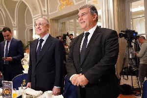 知名经纪人透露：我向来更青睐巴萨，很少向皇马推荐优秀球员，并预测巴萨将以2-1战胜皇马。