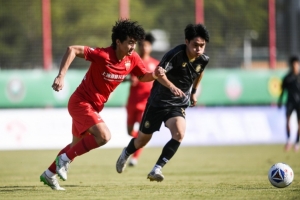 中乙联赛第30轮：上海海港富盛经开队主场1-1战平温州中胤