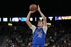 球迷呼吁解雇哈里森？弗拉格：对此不知情 我正专注于比赛。