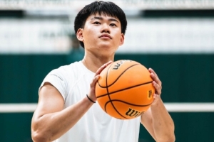 媒体人评价：王俊杰是球队核心，赵维伦在NCAA的处境与瀚森在NBA的情况相似。