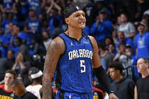 班凯罗谈遭遇连败：赛季伊始，球队仍需时间进行磨合，重要的是坚持下去。