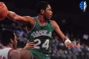 独行侠队官方宣布，将于1月30日的比赛中退役名宿马克-阿吉雷的24号球衣。