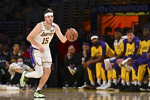 曾连续4年拒绝8920万报价，里夫斯明夏最高可签5年2.4亿合同，起薪将超4000万。