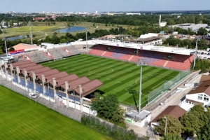 图片报：拜仁计划斥资750万欧元修建第二座球场，专供青训及女足使用。