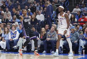 雷霆10断10帽防守制胜，让出2&3当家也值了？国王攻强守弱，有威少也白给？