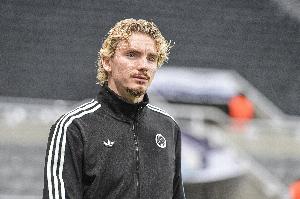 沃尔特·马德：我的踢法与纽卡其他前锋有差异，融入球队很轻松。