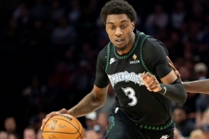 麦丹：华子不在，我进攻上没额外压力；防守给什么机会，我就拿什么。