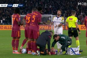 21岁小将弗格森开场仅18秒便遭严重铲伤，在坚持6分钟后无奈被换下，此役他延续着10场正式比赛0球的尴尬纪录。