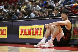 成功无定法，成长非坦途，莫急于将“杨瀚森们”推下神坛。