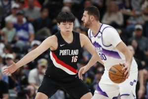 队记：杨瀚森每场出战几分钟并无不妥，关键在于这短短几分钟内的表现是否积极，而非消极。