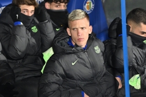 世体：莱万与奥尔莫昨日恢复训练，弗里克阵容选择增多