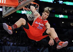 巅峰期是否敢于挑战隔扣文班亚马？格里芬：1000%敢，即便可能被帽也值得一试。