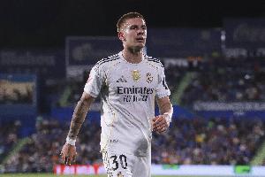 马卡报消息：阿隆索并未对马斯坦托诺失去信心，该球员正耐心等待机会。