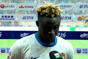 阿齐兹：比赛首分钟即失球让局面变得非常棘手，我由衷感谢球迷们始终如一的陪伴与支持。