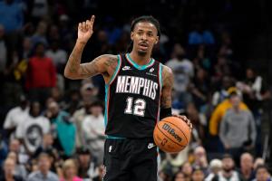 莫兰特与主帅存在矛盾，其合同还剩3年且价值超1.265亿，本赛季三分命中率仅为15.6%。