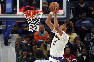 海斯：短传配合策应与持球组织或许是我比赛中最擅长的部分。