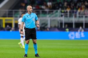 巴萨客战布鲁日裁判团队确定：安东尼-泰勒主裁，阿特维尔担任VAR。