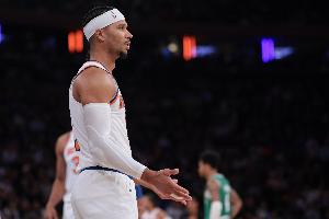 14分9板！迈克-布朗盛赞哈特带伤坚持：已迫不及待期待他完全康复回归赛场。