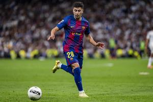 每体报道称，斯图加特和波尔图正关注巴德吉，巴萨若能将其外租则不会出售他。