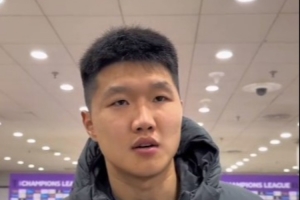 蹇韬：我们很好地执行了教练的战术布置，也感谢球迷们对我的肯定。