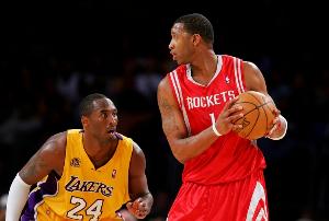 阿里扎：科比与麦迪对位时互有胜负，但麦迪与奥尼尔搭档期间未能夺得三座总冠军。