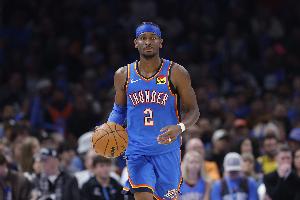 Lowe盛赞雷霆进攻整体性堪称不可思议，即便阵容尚未完整，球队已豪取7战全胜的开局。