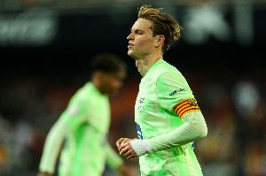 德容表示，布鲁日队抓住了我们前压时留下的空当，球队整体表现有待提升。