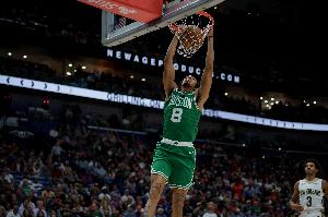 杰伦·布朗：米诺特对我们至关重要，他有望成为联盟中的顶级球员。