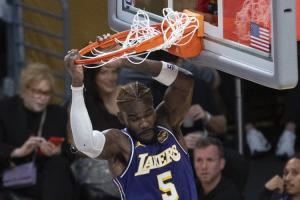 艾顿近4场高效砍场均19.3分 命中率高达71.4% 本赛季在湖人薪资为810万美元