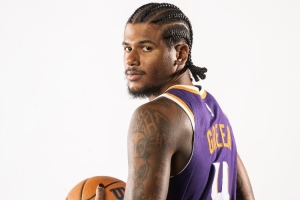 快船老将阵容仍需时间磨合，而杰伦·格林的进攻效率相较火箭时期已有显著提升。