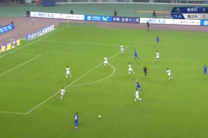 杀疯了 ！南京再进球，比分扩大为4-0