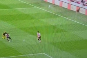 怒批！曼联球迷：马上把这没脑子的达洛特卖掉