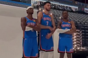 加起来8.2亿的超级组合！雷霆新三少媒体日同框合影