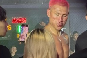 八角笼之战！威姆斯太猛了！恶鼠头破血流&鼻子被打歪