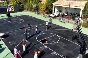 AI？詹姆斯直播时三分球居然13中2