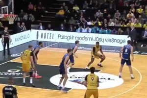 场均10+3+1！湖人的的3D球员，跑到立陶宛秒变自主进攻手