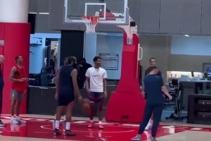 高度肯定！阿夫迪亚＆卡马拉：他真的很棒＆作为新秀压力有点大！