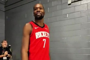 登哥谈新赛季减负：上赛季我负担过重，现在我能有更多接球投机会，会更高效