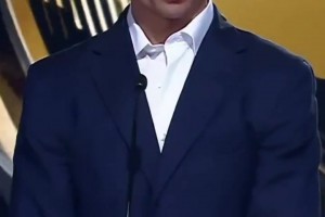 C罗感言：如果可以我愿只为国家队踢球，不为其它球队了