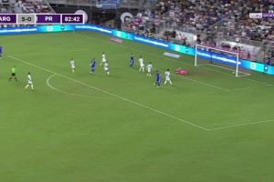 秀儿！梅西脚后跟助攻劳塔罗破门，进球后塔罗深情拥抱梅西